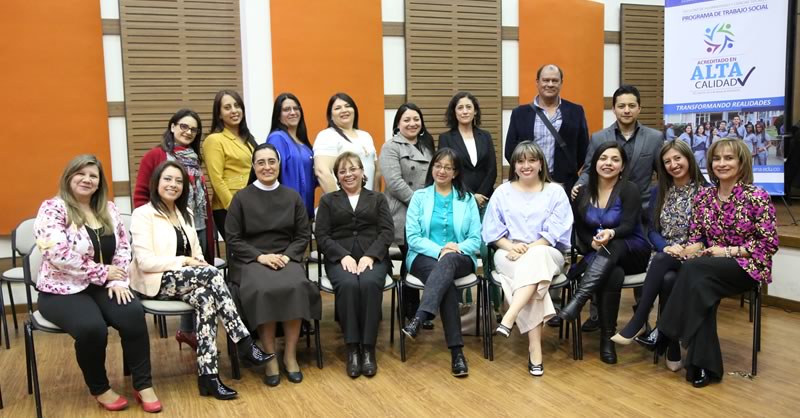 RECONOCIMIENTOS A PROGRAMAS DE TRABAJO SOCIAL Y ENFERMERÍA POR ACREDITACIÓN Y REACREDITACIÓN EN ALTA CALIDAD