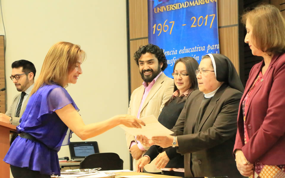 RECONOCIMIENTOS A LAS MEJORES INVESTIGACIONES DEL 2017