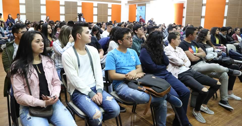 DEMOCRACIA PARTICIPATIVA, MITOS Y VERDADES DEL VOTO EN BLANCO
