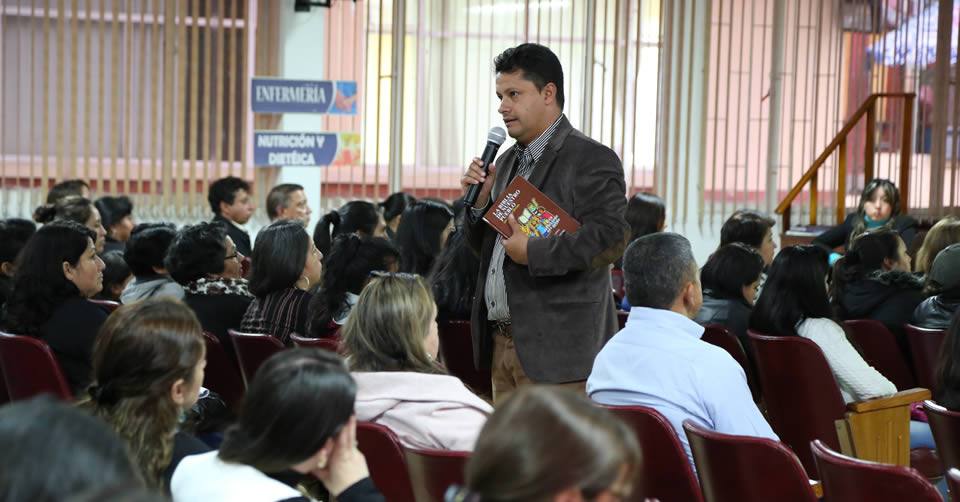ENCUENTRO CON PADRES DE FAMILIA FORTALECE LA FORMACIÓN PROFESIONAL