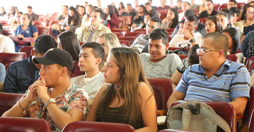 FULBRIGHT PRESENTÓ SU PORTAFOLIOS DE BECAS EN UNIVERSIDAD MARIANA