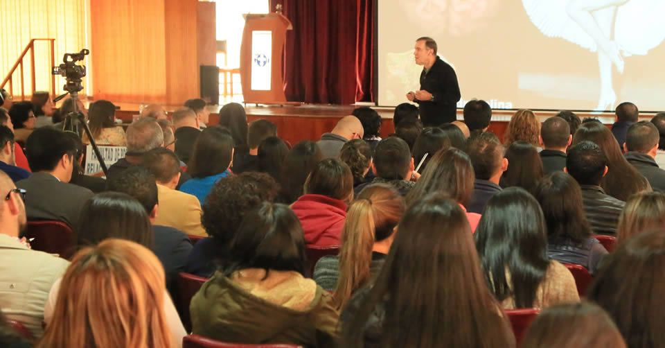 LA NEURO-EDUCACIÓN SE TOMA LA UNIVERSIDAD MARIANA CON EL EXPERTO ARGENTINO DR. ROBERTO ROSLER