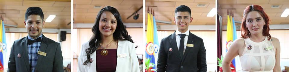 ENTREGA DE TOCAS Y ESCUDOS A 37 ESTUDIANTES DE ENFERMERÍA